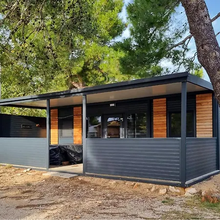 2 Bedroom Lovely In Privlaka